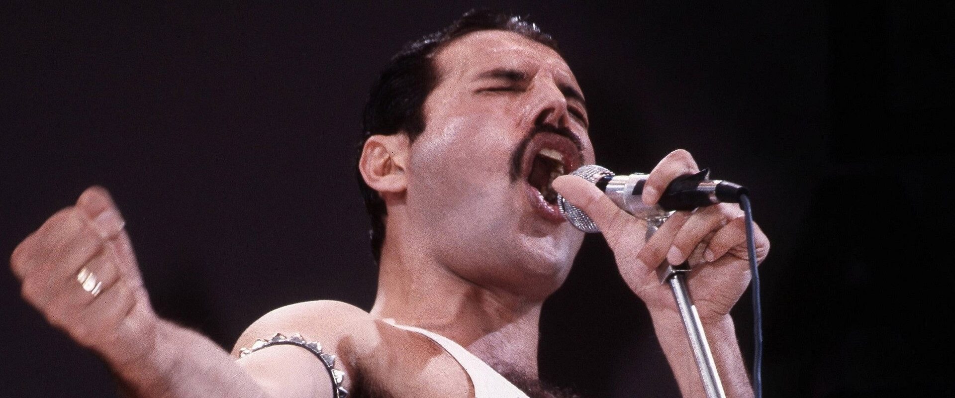 4 Songs Written Without a Chorus (That Still Worked)