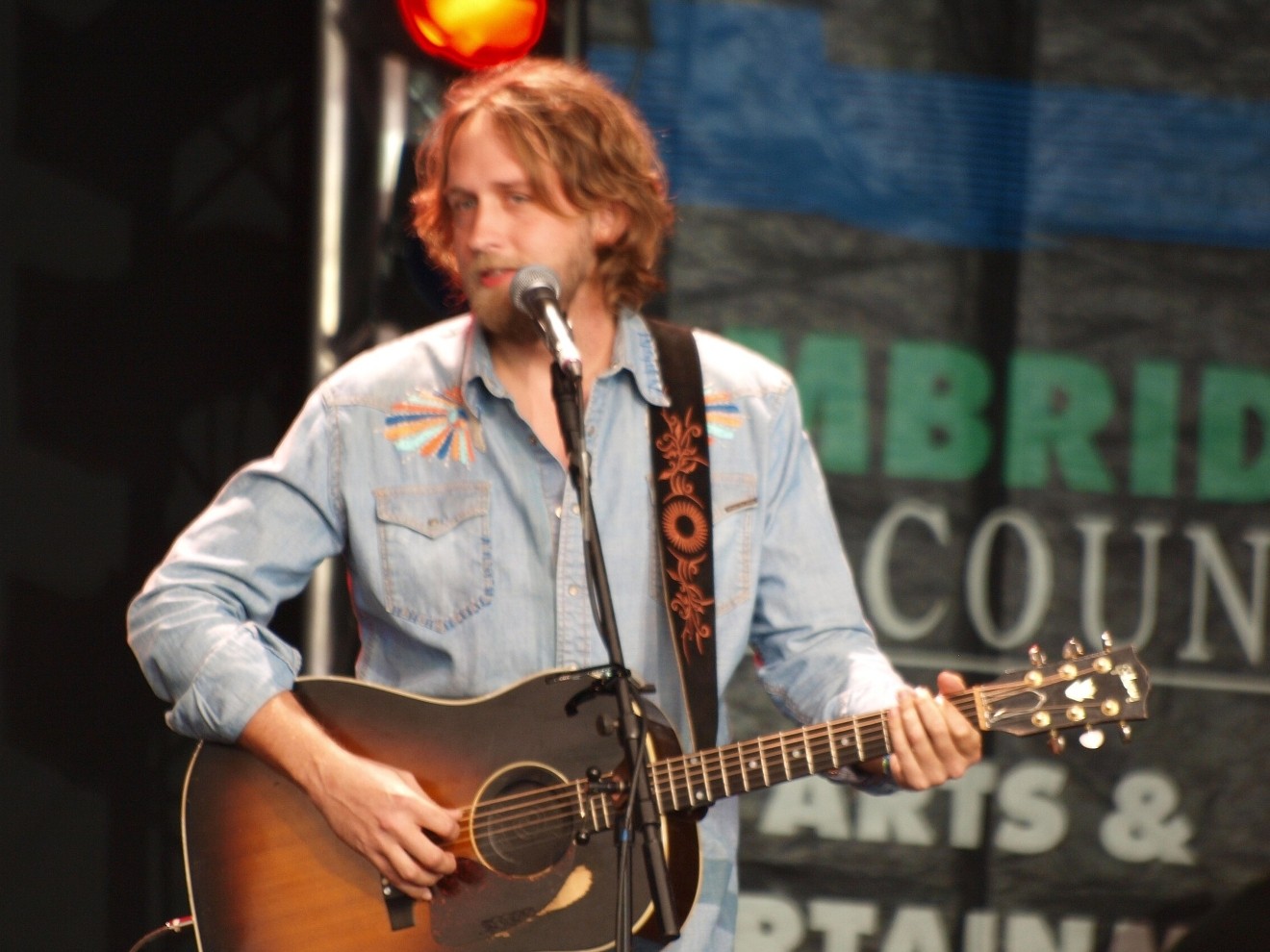 Houston Concert Watch 12/3: Hayes Carll, Brandy and More