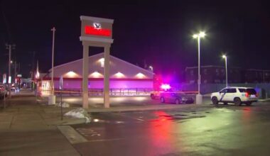 Woman hurt in shooting outside Holmesburg Wawa, man in custody – NBC10 Philadelphia