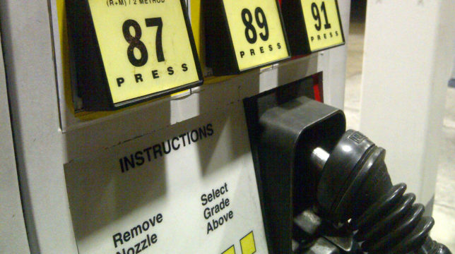 Gas prices keep falling in San Diego, but not as fast as the rest of the country