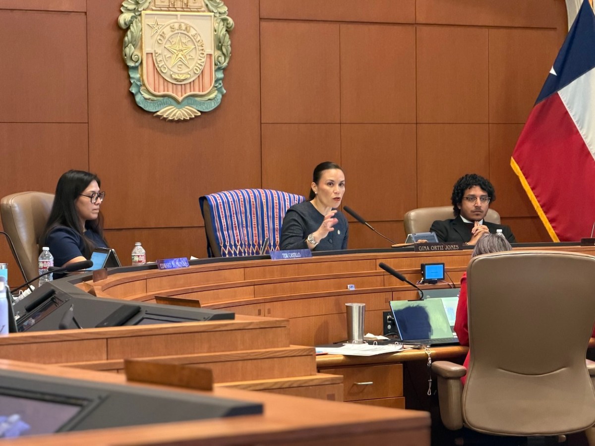 San Antonio City Council narrowly approves moving city elections