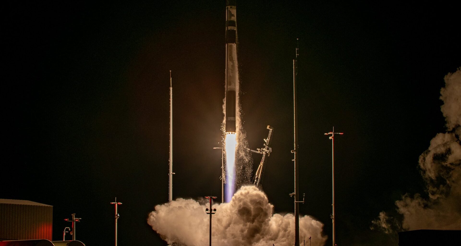 After record-breaking 2025, Rocket Lab prepares for Neutron's debut in 2026