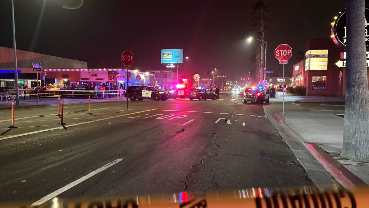 Two SDPD officers hit by car in Pacific Beach – NBC 7 San Diego