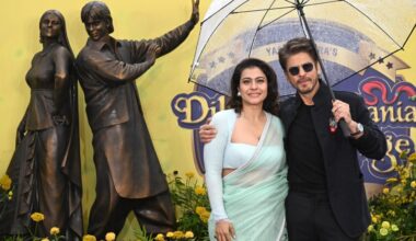 Shah Rukh Khan, Kajol Unveil 'DDLJ' Bronze Statue in London