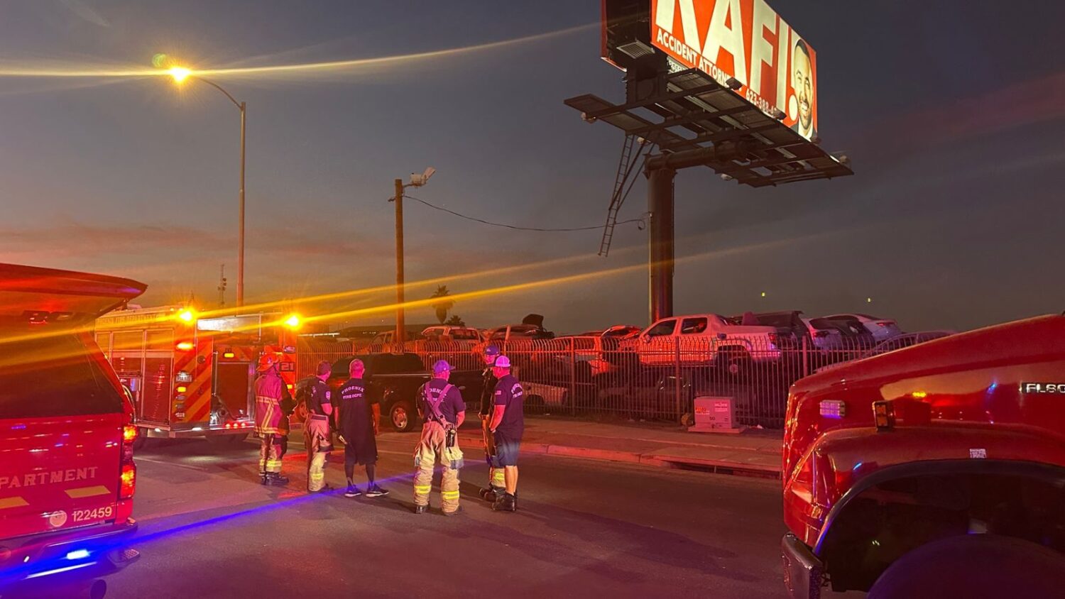 Junkyard fire in Phoenix leaves around 30 vehicles burning