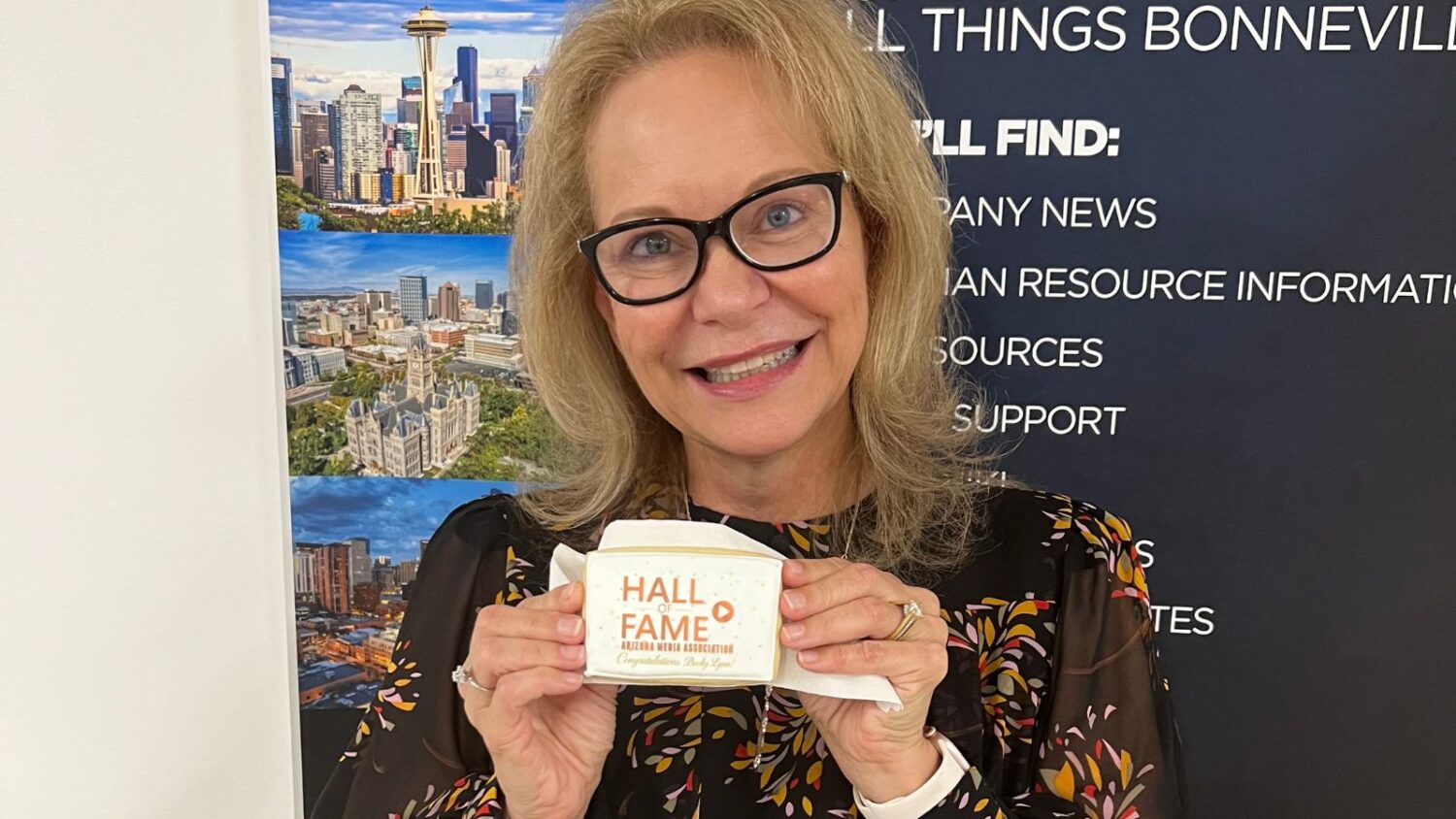 Becky Lynn honored by Arizona Media Hall of Fame with award...