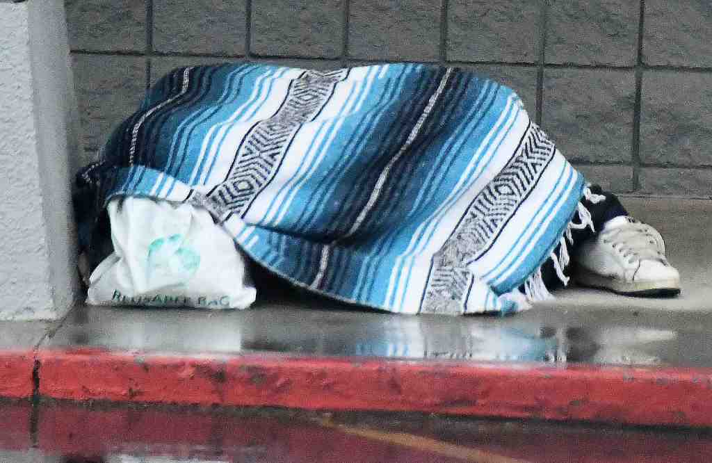 LA marks National Homeless Persons’ Memorial Day to remember those who died on the streets – Press Telegram