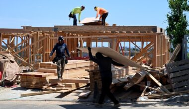 LA Council puts off a decision on waiving rebuilding fees for homes destroyed in January’s wildfires – Daily News