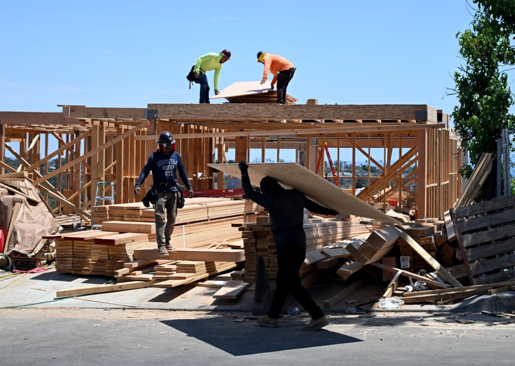 LA Council puts off a decision on waiving rebuilding fees for homes destroyed in January’s wildfires – Daily News