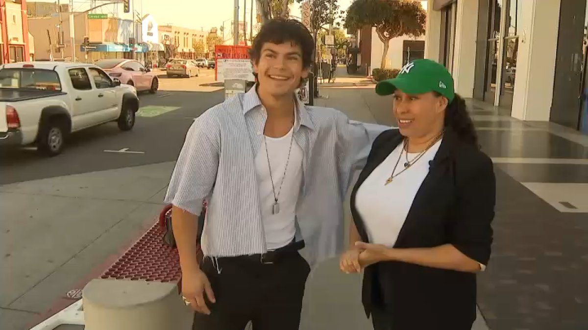 Long Beach street poet reconnects with woman from heartfelt viral video – NBC Los Angeles