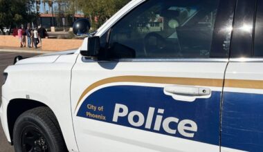 Suspect at large in Phoenix stabbing...