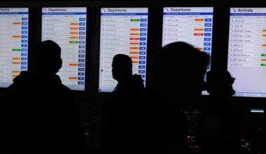 Weather continues impacting travel after Thanksgiving weekend