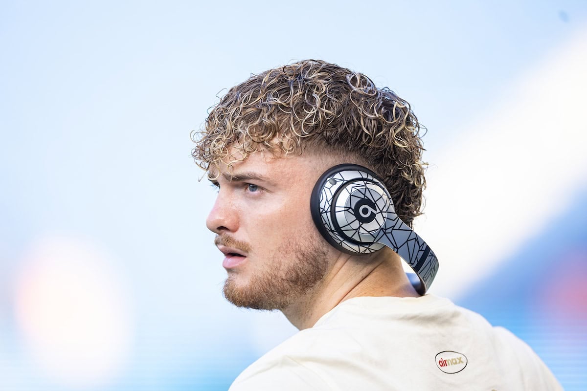 BRIGHTON & HOVE, ENGLAND - Monday, May 19, 2025: Liverpool's Harvey Elliott before the FA Premier League match between Brighton & Hove Albion FC and Liverpool FC at the American Express Community Stadium. (Photo by David Rawcliffe/Propaganda)