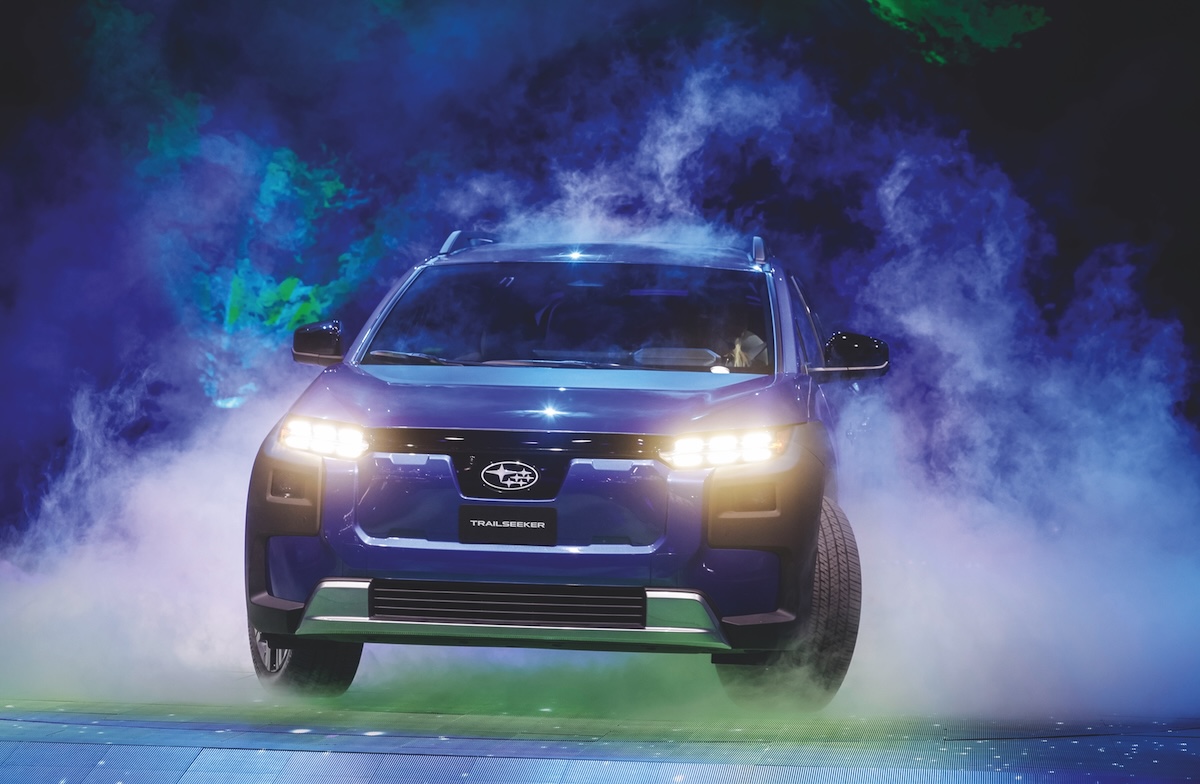 Snapshot: Auto Show Revs Up