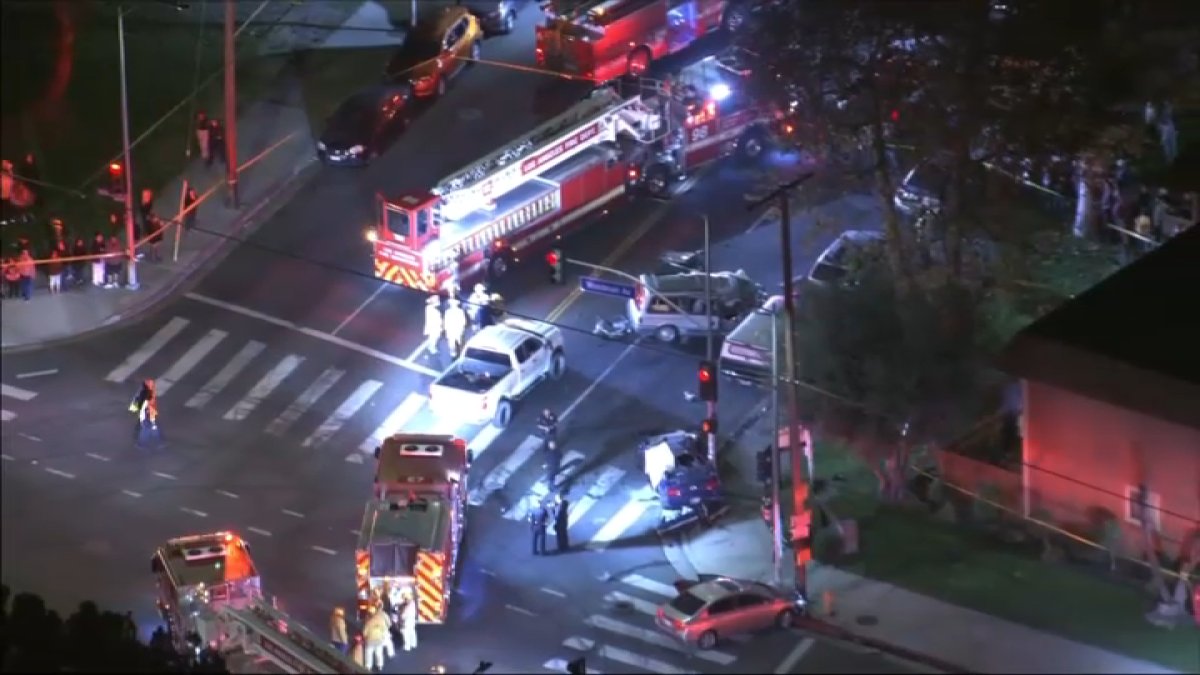 3 dead, 1 injured after multi-car crash in Panorama City – NBC Los Angeles