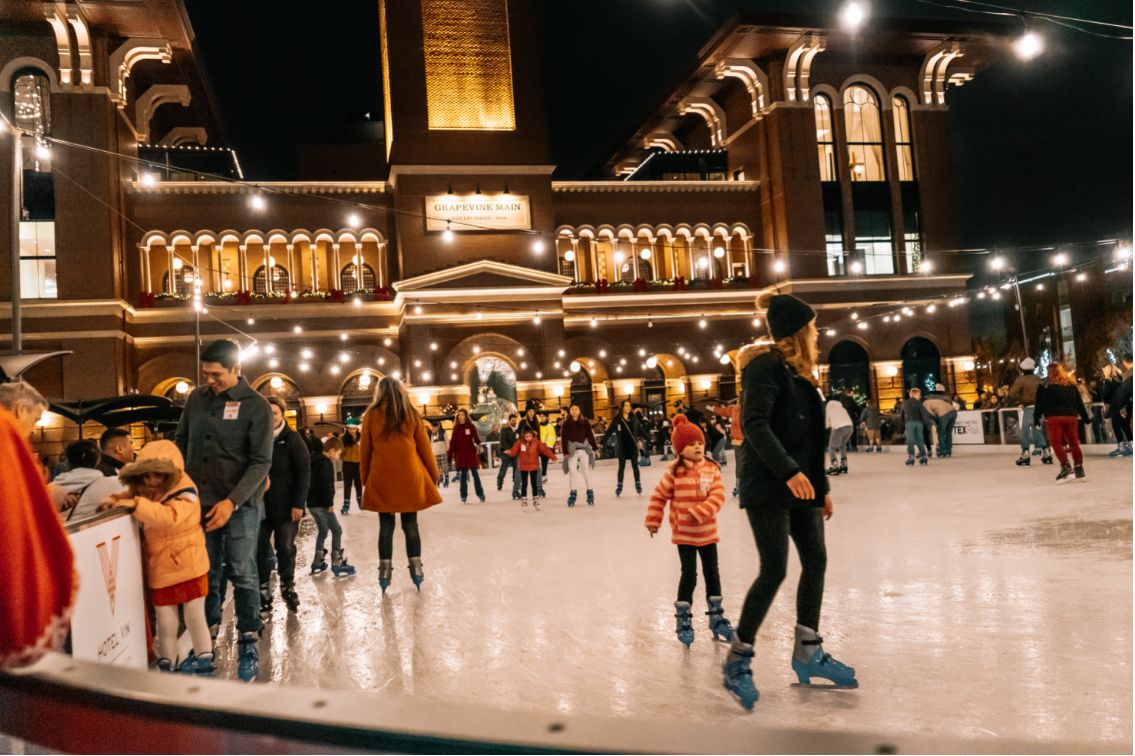 Weekend Worthy: Celebrate Christmas with ice skating at Grapevine Main Station