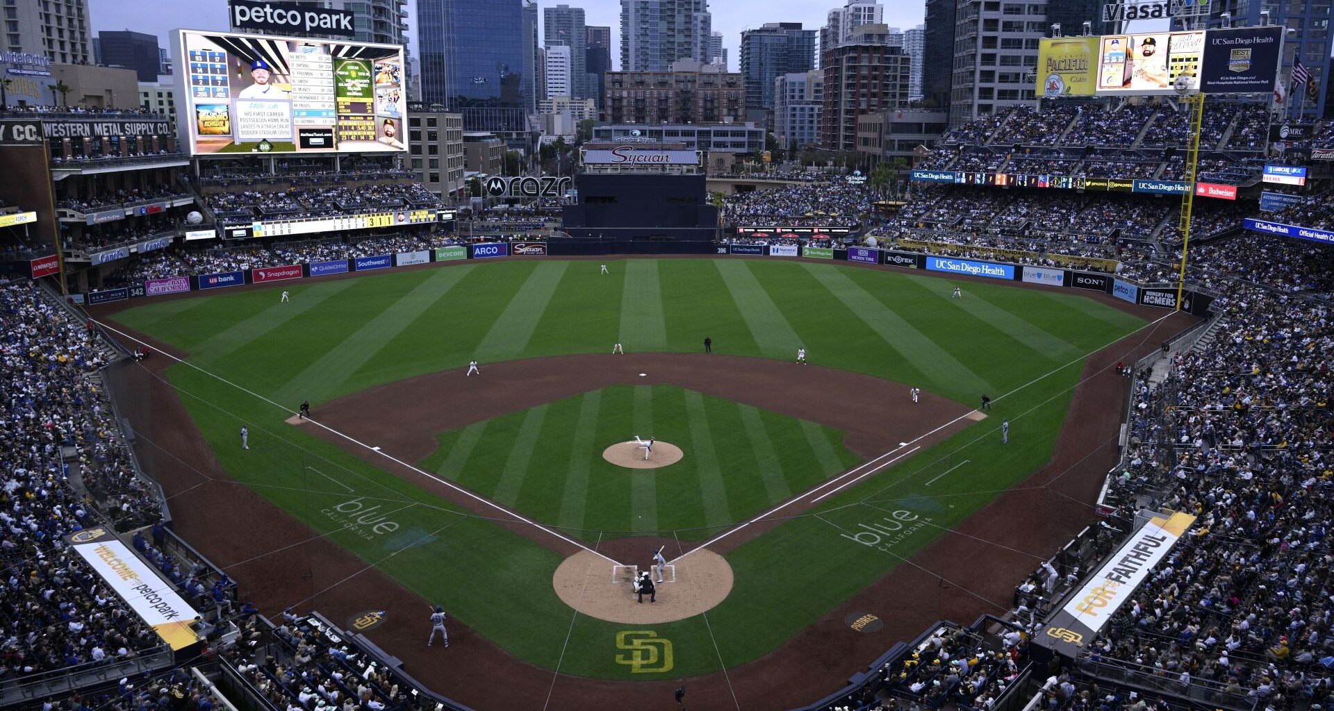 Team Entertaining Offers For Ex-Red Sox Pitcher