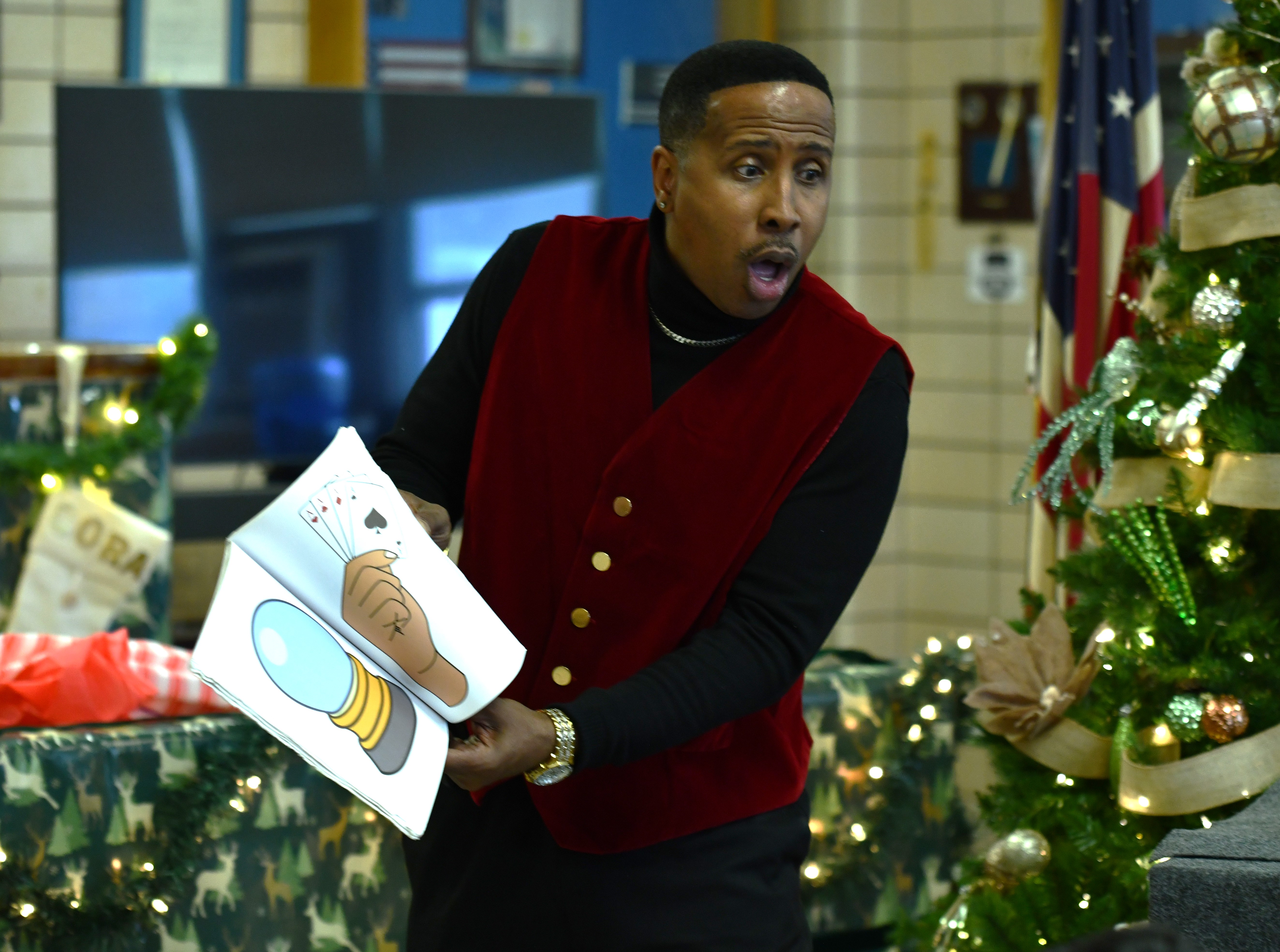 Dee the Magician stumps the youngsters with a Magic Coloring...