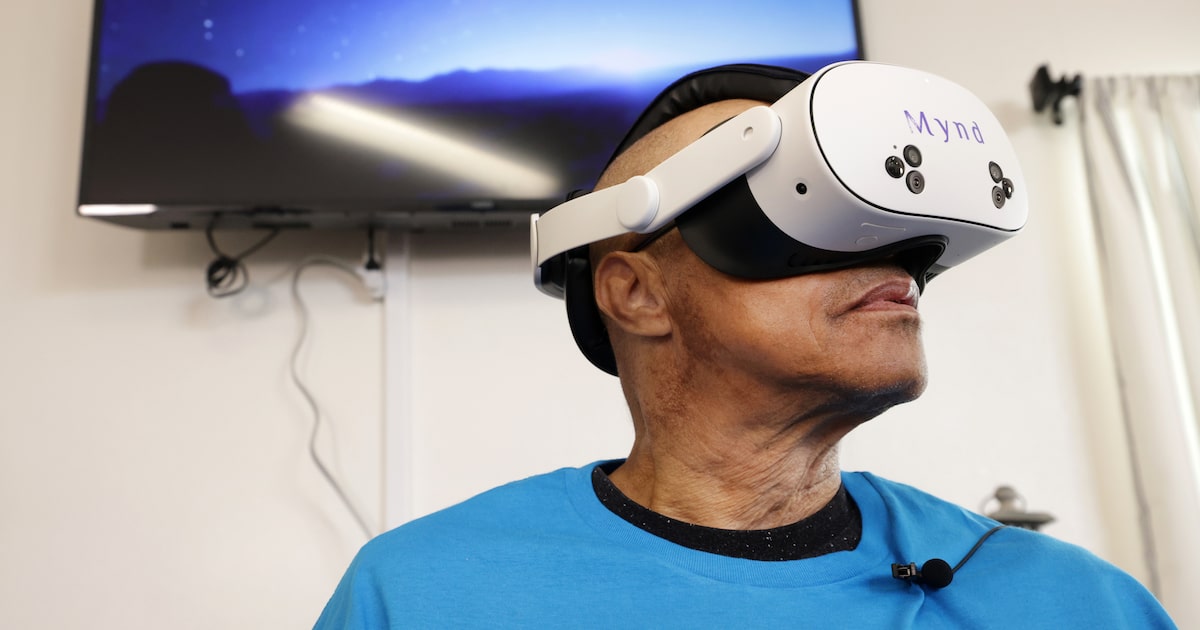 Virtual reality aims to help Texas seniors fight loneliness one headset at a time
