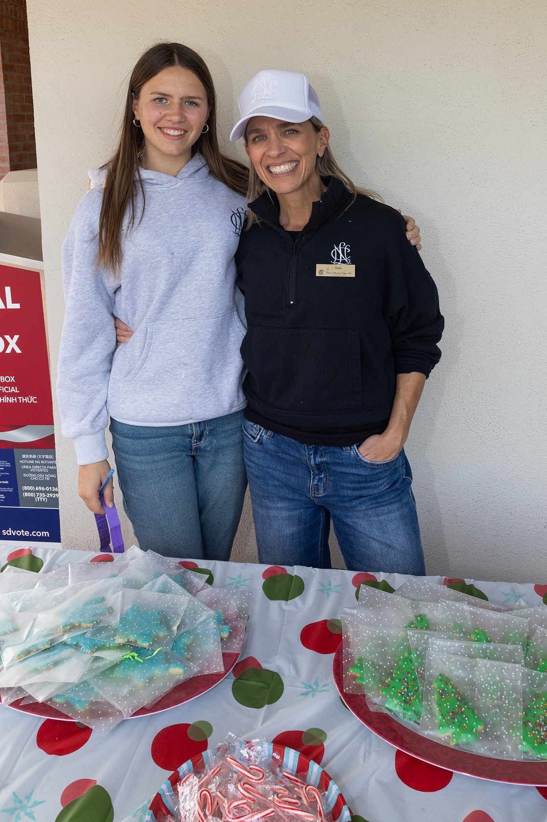 Grace and Dana Clark at the NCL cookie display (Jon...