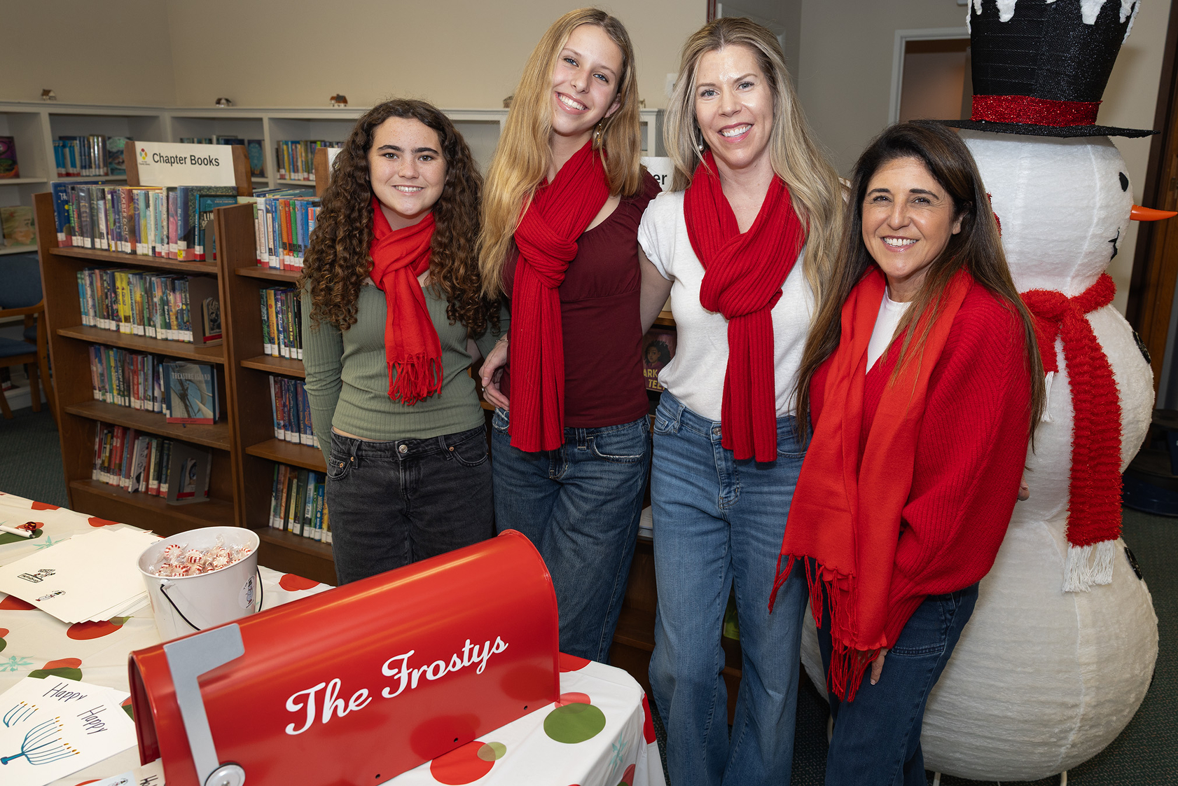 Addison Lian, Sophia and Wendy Guscette, Silvie Lian (Jon Clark)