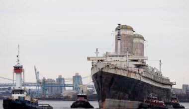 Looking back at 2025: The SS United States leaves Philly to become artificial reef in Florida