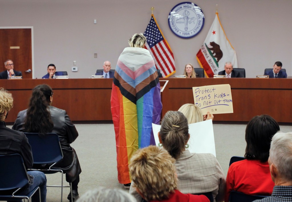 Schools can’t bar teachers from telling parents if children are transgender, San Diego federal judge rules – San Diego Union-Tribune