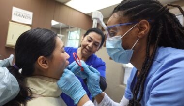 Dental assistants are in demand in San Diego. This program could defray their training costs – San Diego Union-Tribune