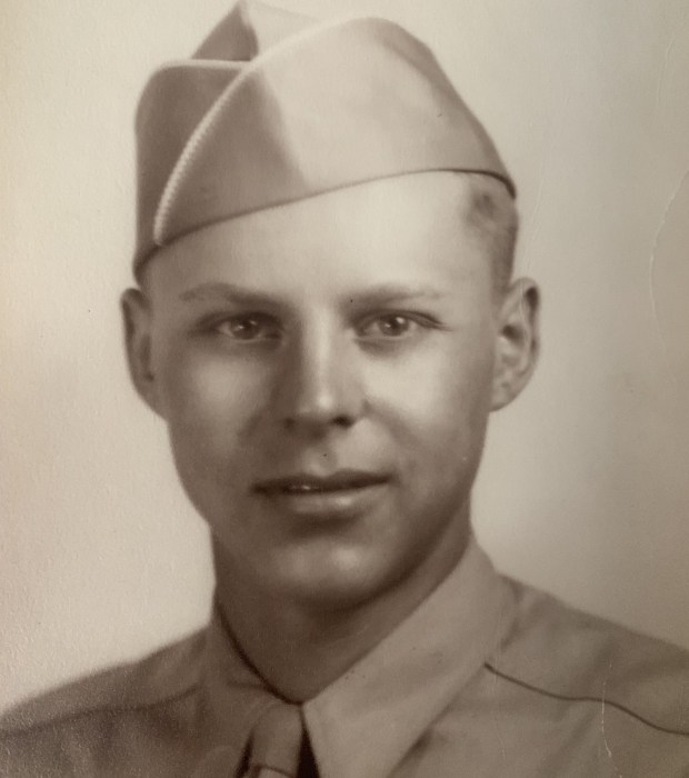 Neal Hook, WWII veteran