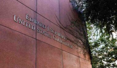 Judge in Fat Leonard case won't reduce charges for Navy captains