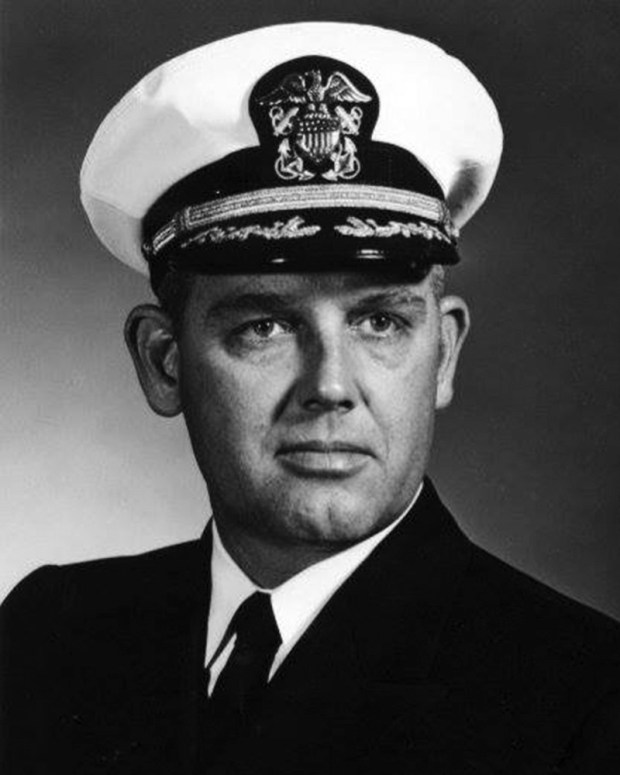 Cmdr. Vern Jumper in his official photo in 1969. (U.S. Navy)