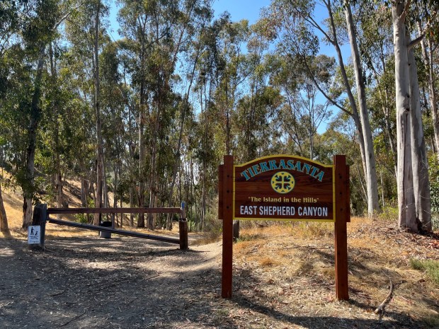 The trailhead located on Via Valarta in Tierrasanta. (Maura Fox / The San Diego Union-Tribune)