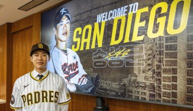 Sung-Mun Song all smiles as he begins Padres career