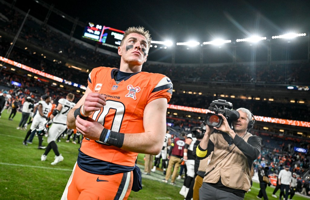 Broncos' 11-game winning streak halted by red-hot Jaguars, 34-20
