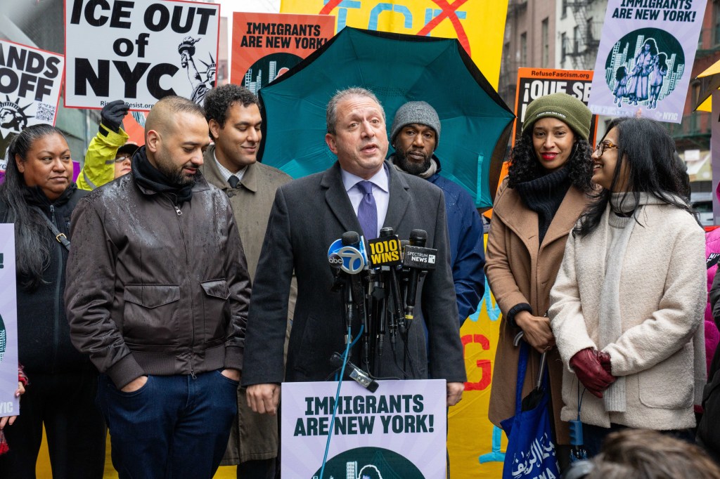 Local pols call for dropping charges against protesters who blocked ICE in Manhattan