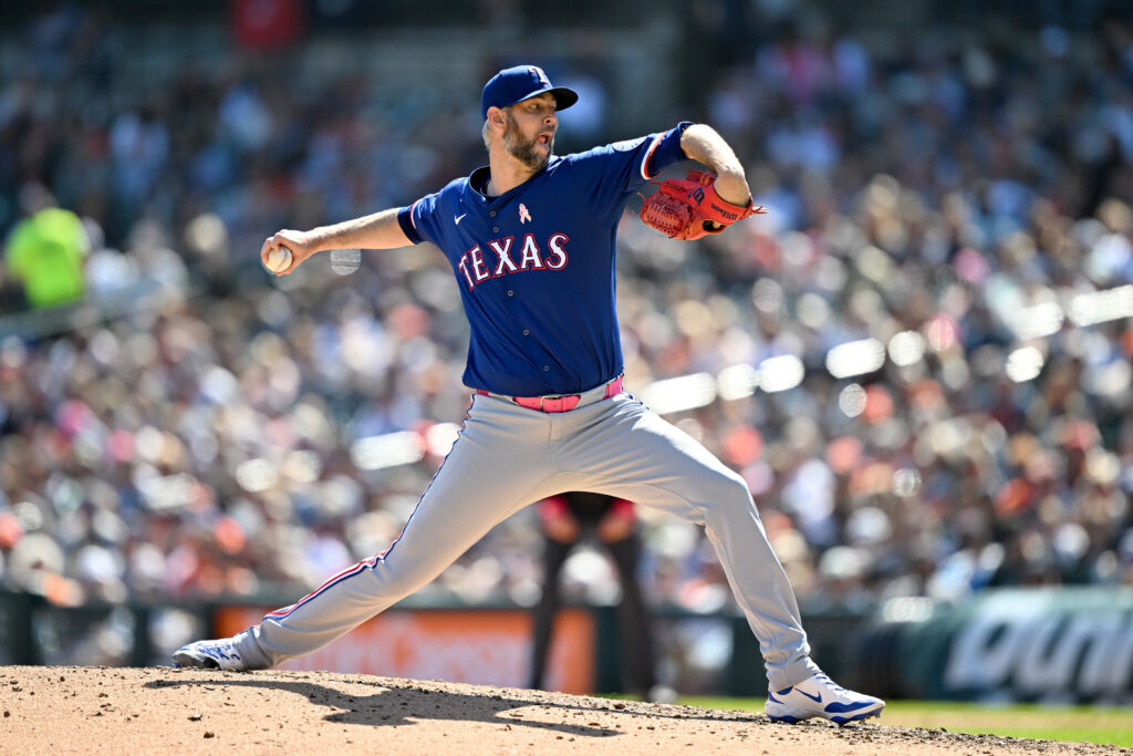 Rangers Re-Sign Chris Martin - MLB Trade Rumors