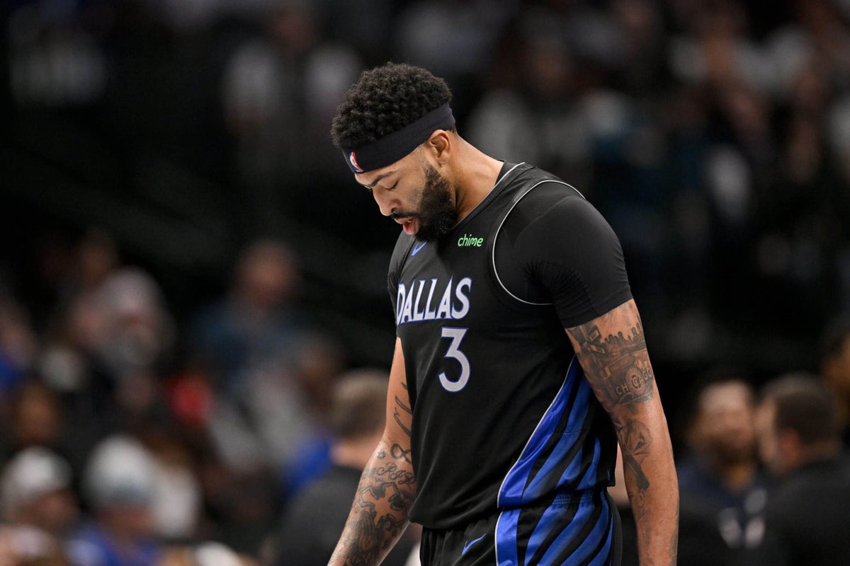 Mavericks’ Anthony Davis expected to miss multiple games due to groin strain