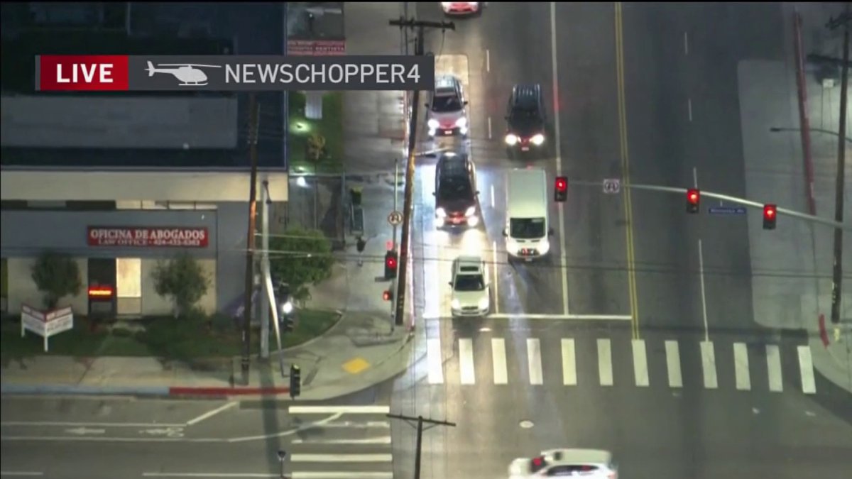 12-year-old hit and killed by car in Winnetka – NBC Los Angeles