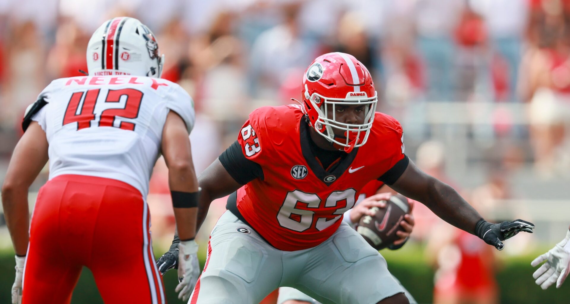 Two Georgia football players arrested on shoplifting charges