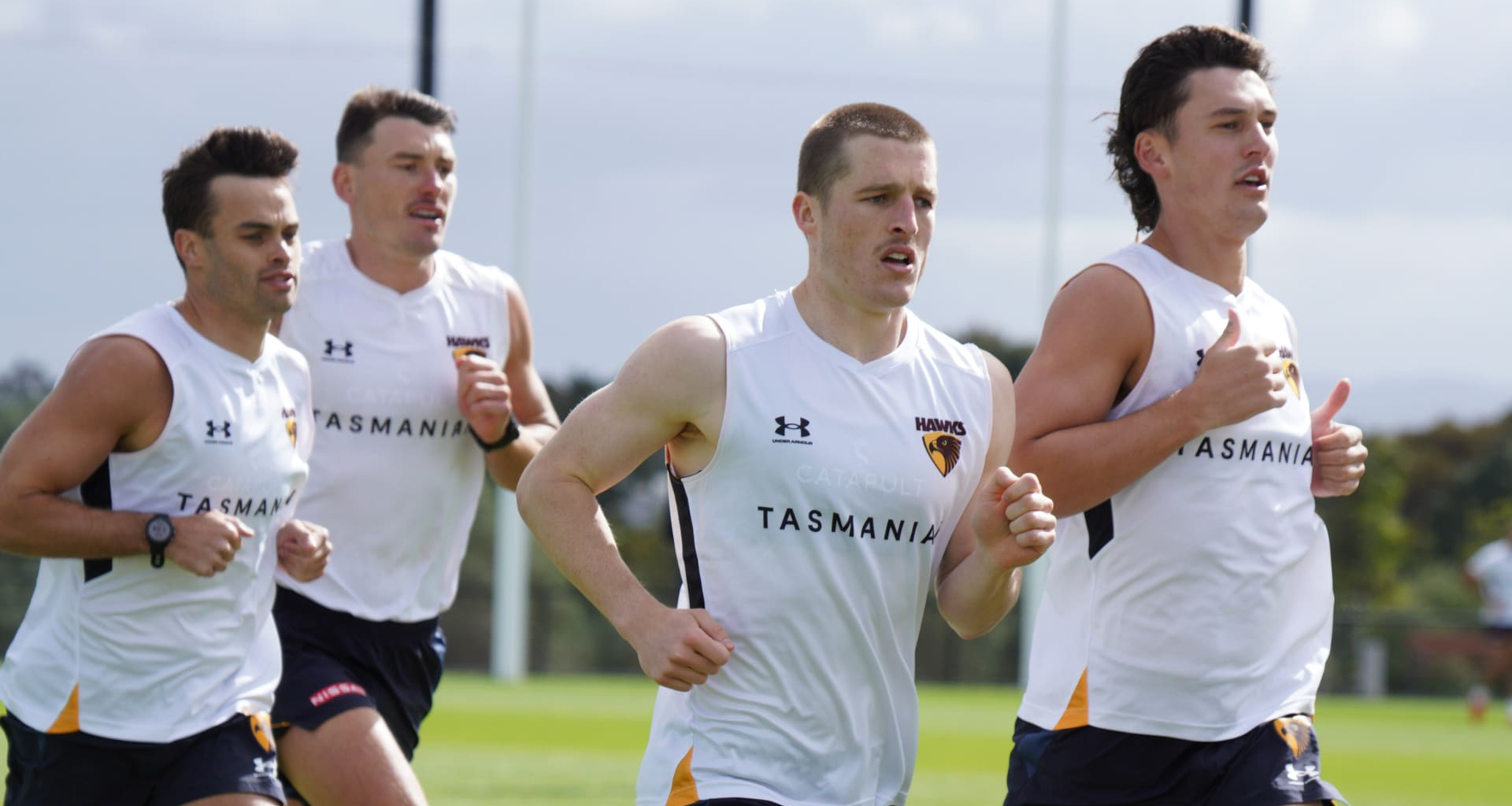 Hawks midfielder makes early statement in first key fitness test