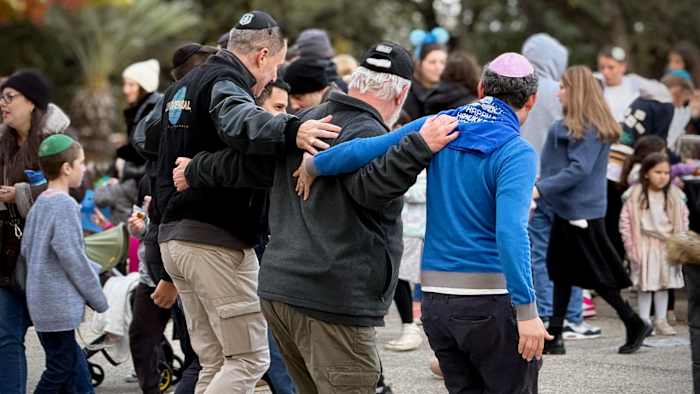 San Antonio Jewish community mourns family members, victims of Hanukkah shooting in Australia
