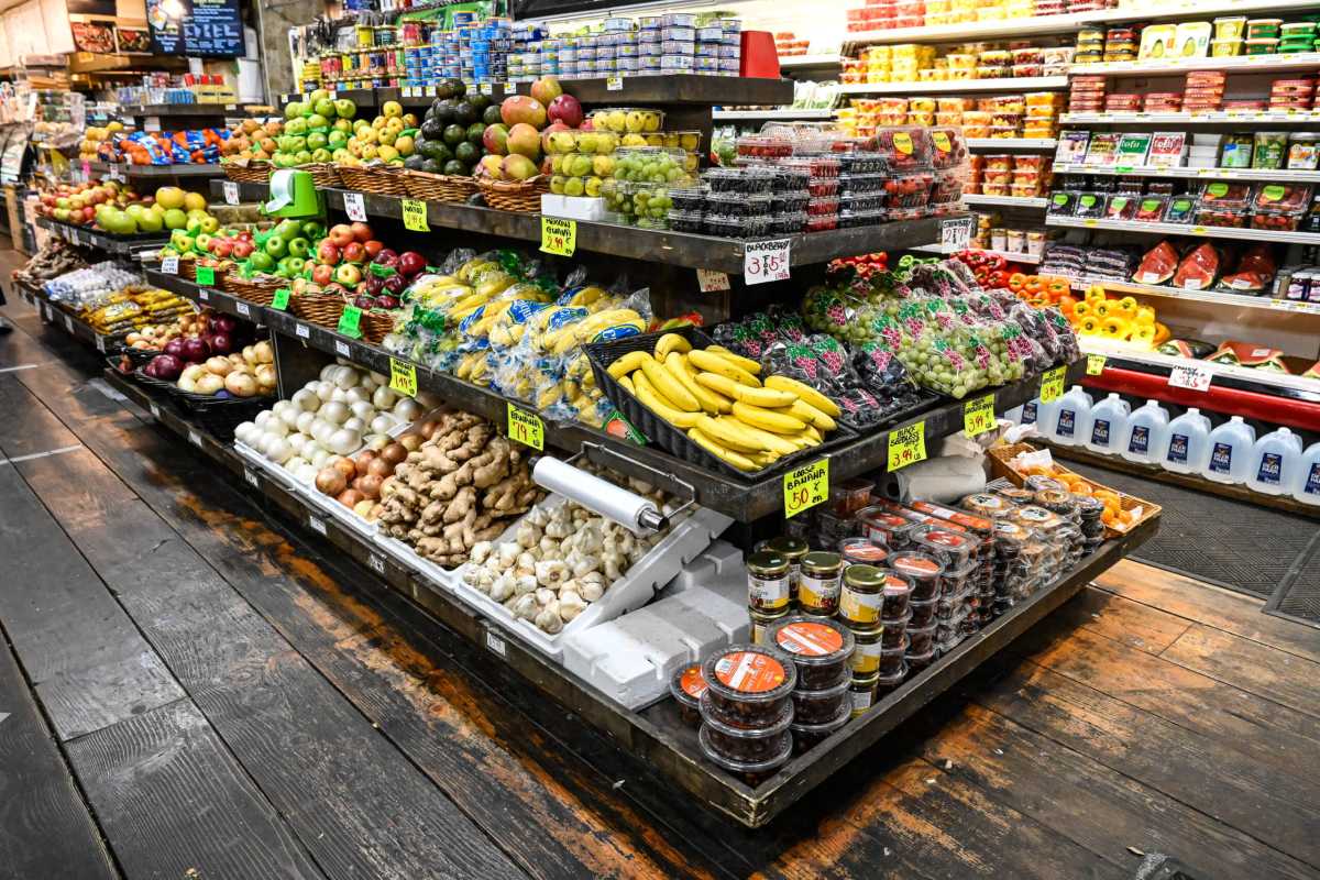 Instacart sues city over minimum wage laws for grocery delivery workers