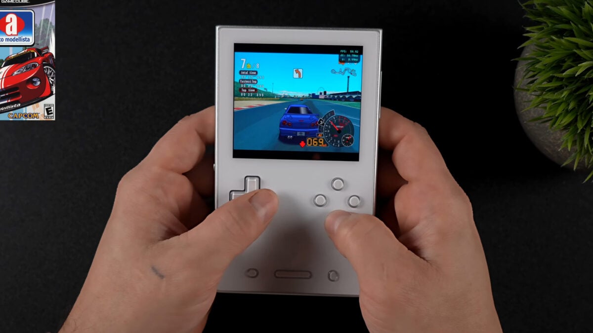 This Modern 'Game Boy' Can Play Dreamcast, GameCube, and PS2 Games