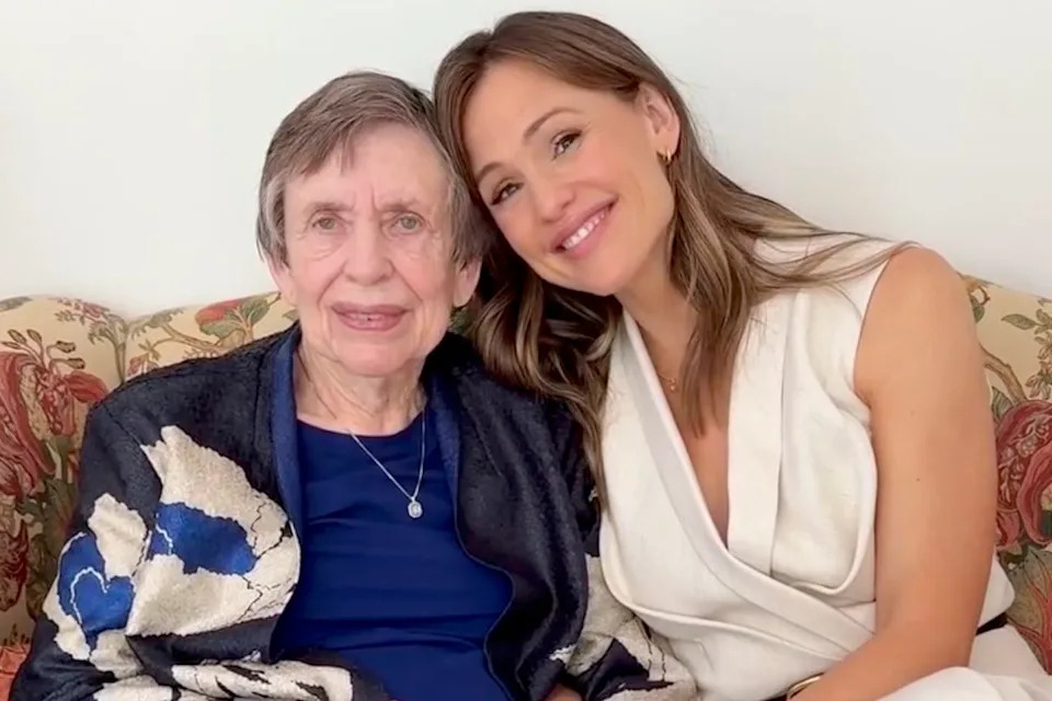 Jennifer Garner/Instagram Patricia Garner and Jennifer Garner