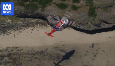 Austrian tourist rescued after falling from rocks near Cape Schanck on southern tip of the Mornington Peninsula