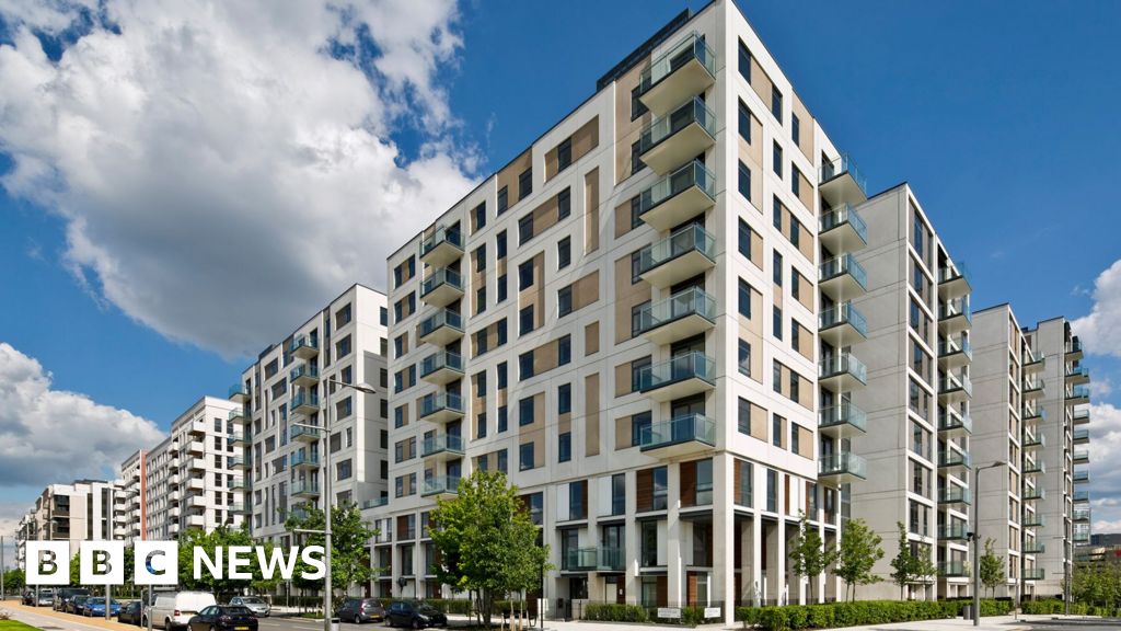 Major fires still a risk under 'spineless' new safety law, construction boss warns