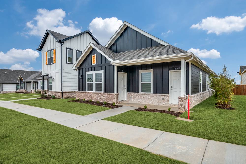 Bob on Business: Build-to-rent homes open in Fort Worth 