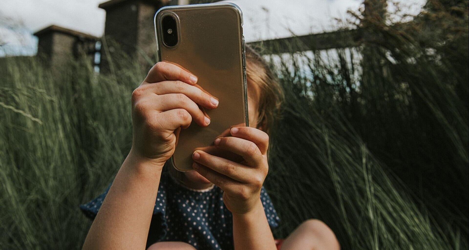 Smartphones before age 12 tied to depression and poor sleep, new study finds