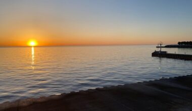 Why mornings seem dark and when things will change – NBC Chicago