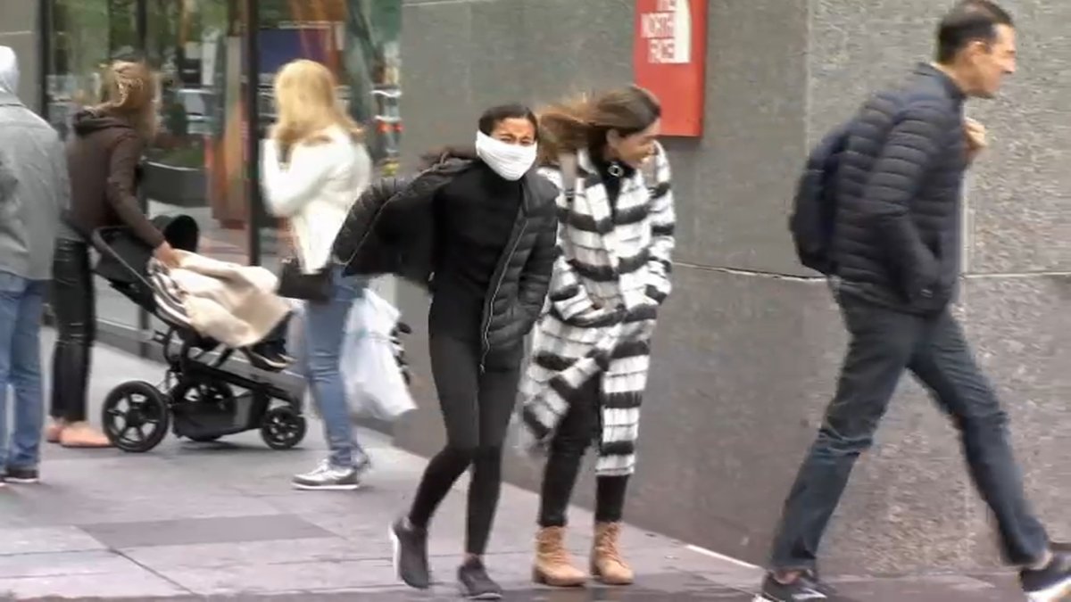 Mild temperatures expected ahead of chance of snow showers Monday – NBC Chicago